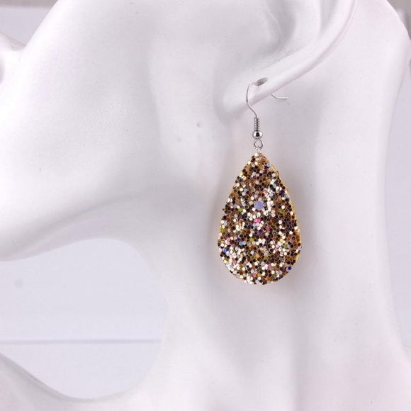 💎 Gold Sparkle Teardrop Earrings - Picture 2 of 4